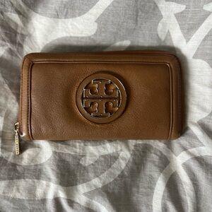 Tory Burch Brown Leather Wallet